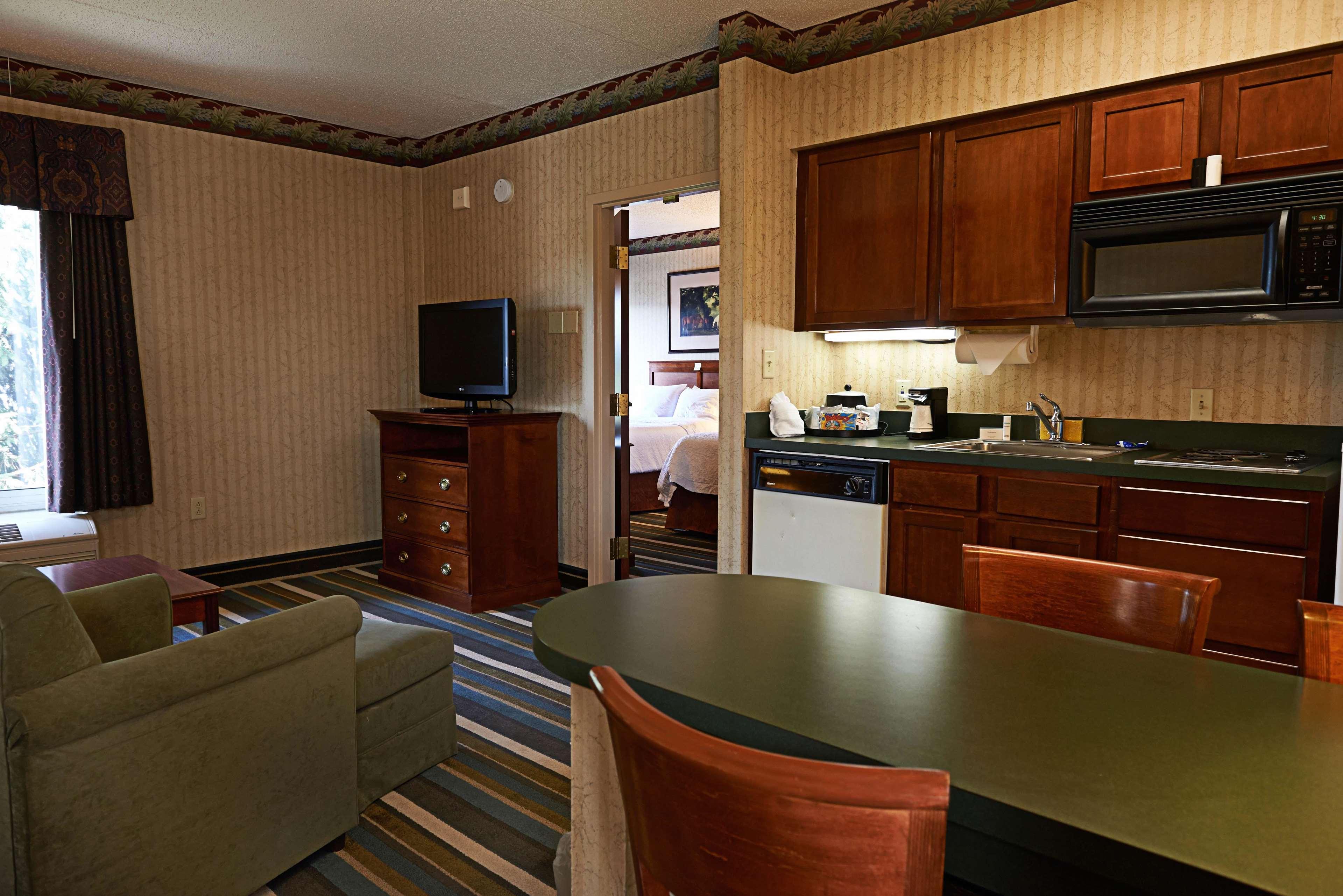 Hampton Inn & Suites Scottsburg Exterior photo