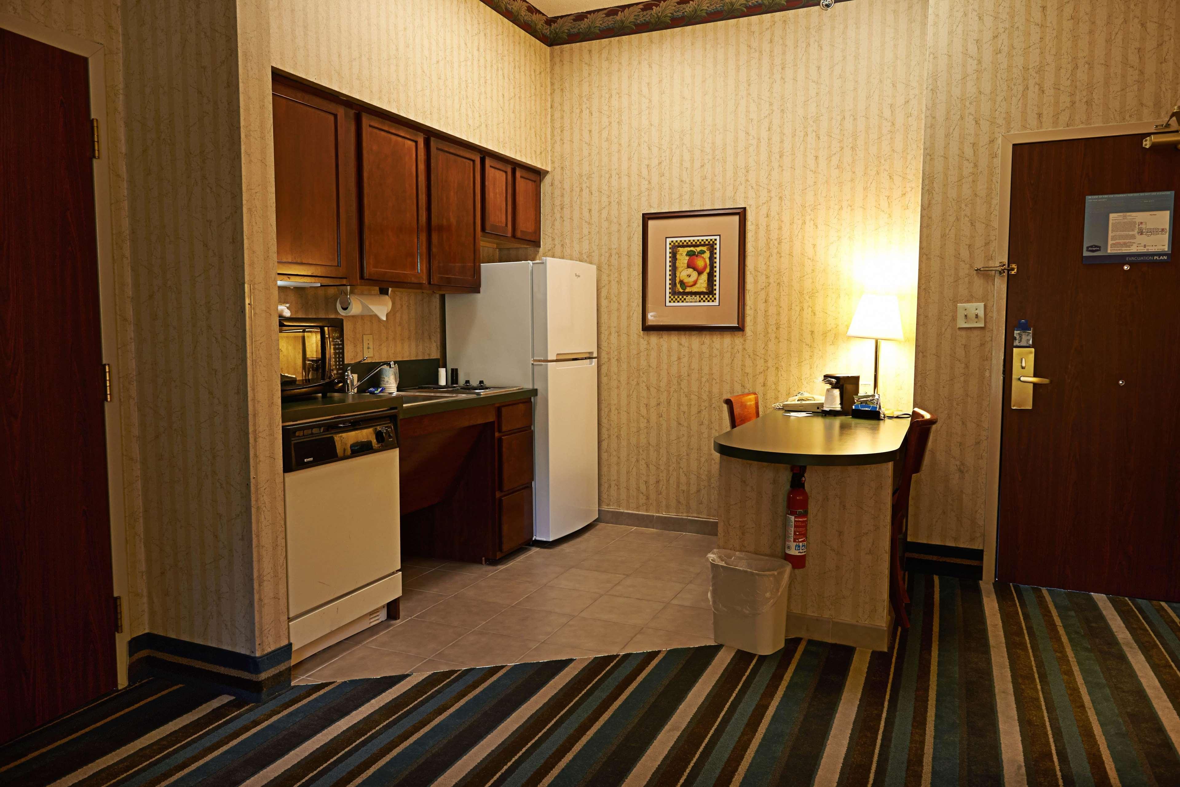 Hampton Inn & Suites Scottsburg Exterior photo