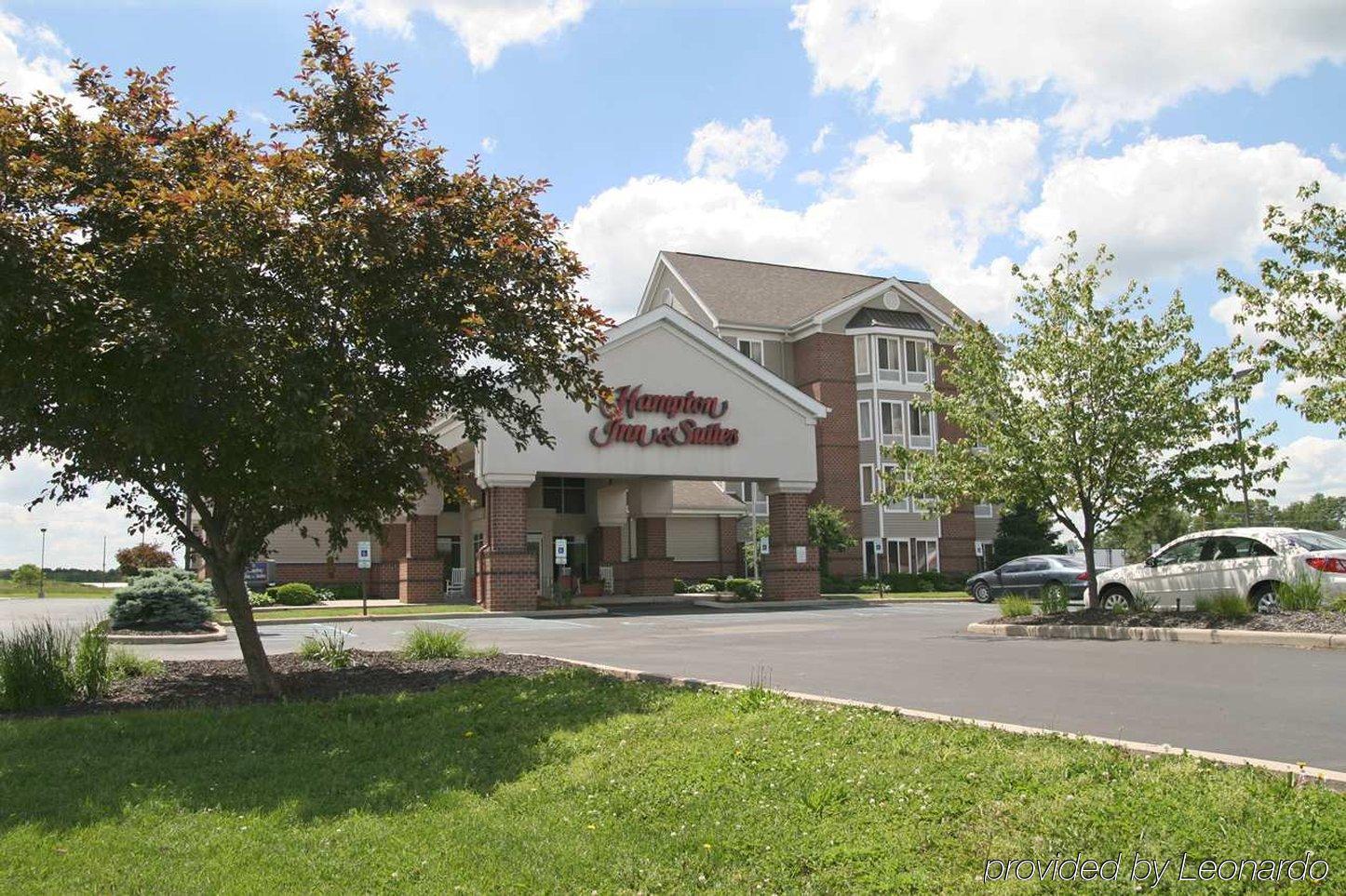 Hampton Inn & Suites Scottsburg Exterior photo