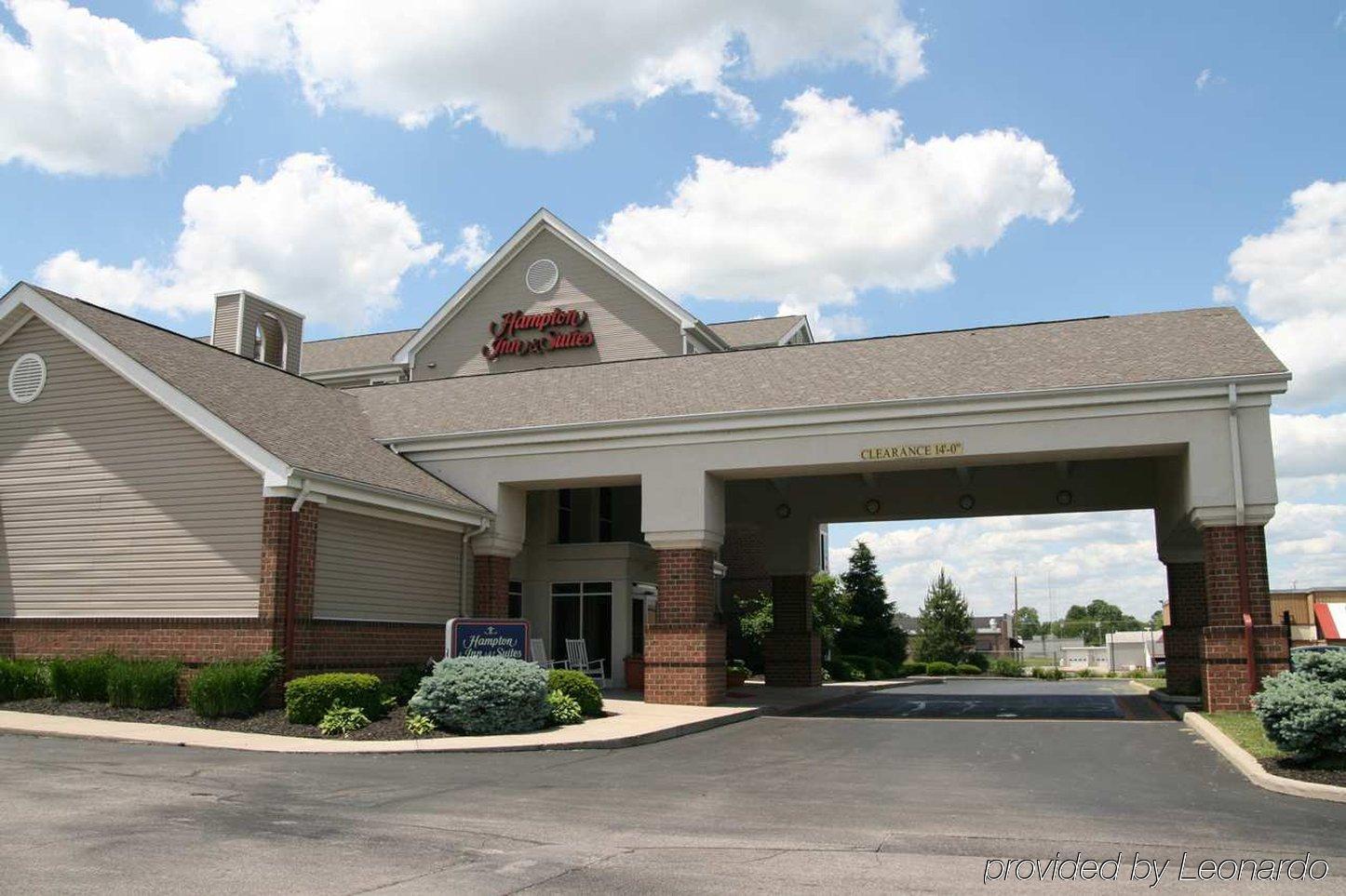 Hampton Inn & Suites Scottsburg Exterior photo